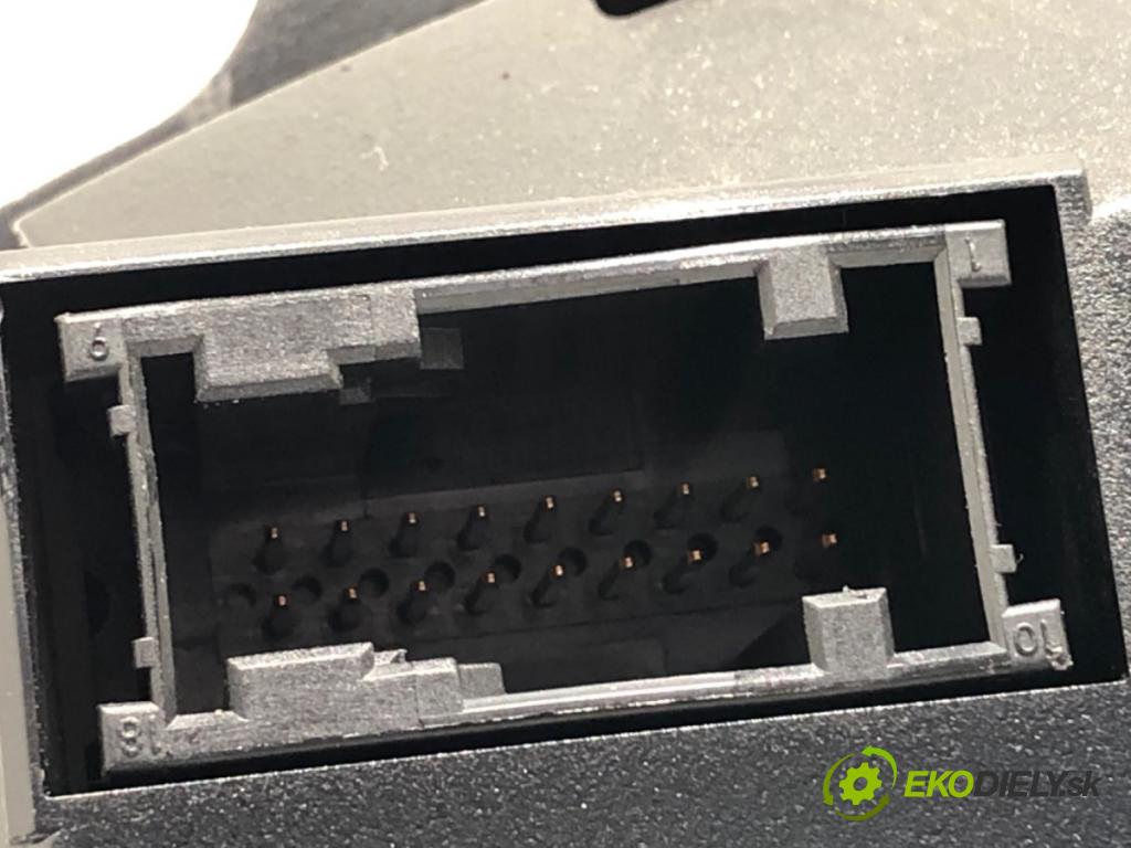 BMW E60 sedan 2008 200 kW 530 i 2996 Prístrojovka 9177255 (Prístrojová doska)