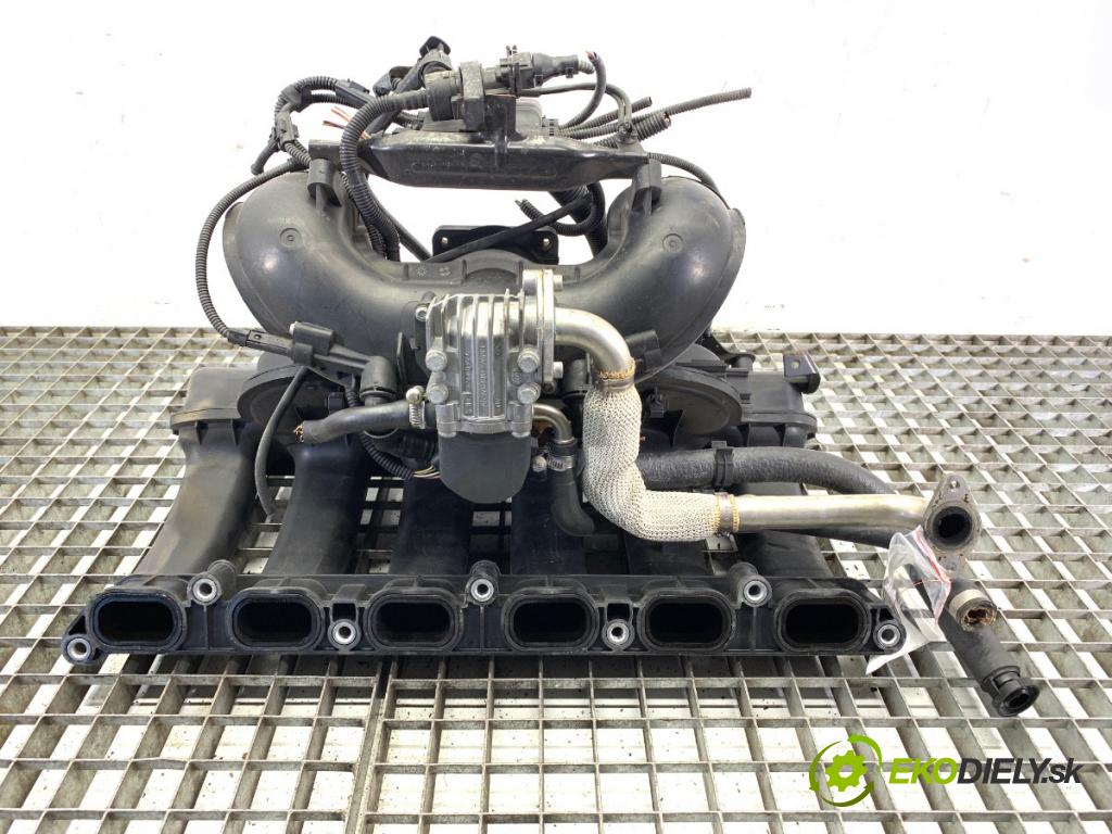 BMW E60 sedan 2008 200 kW 530 i 2996 potrubí sání 7520369 (Sací potrubí)