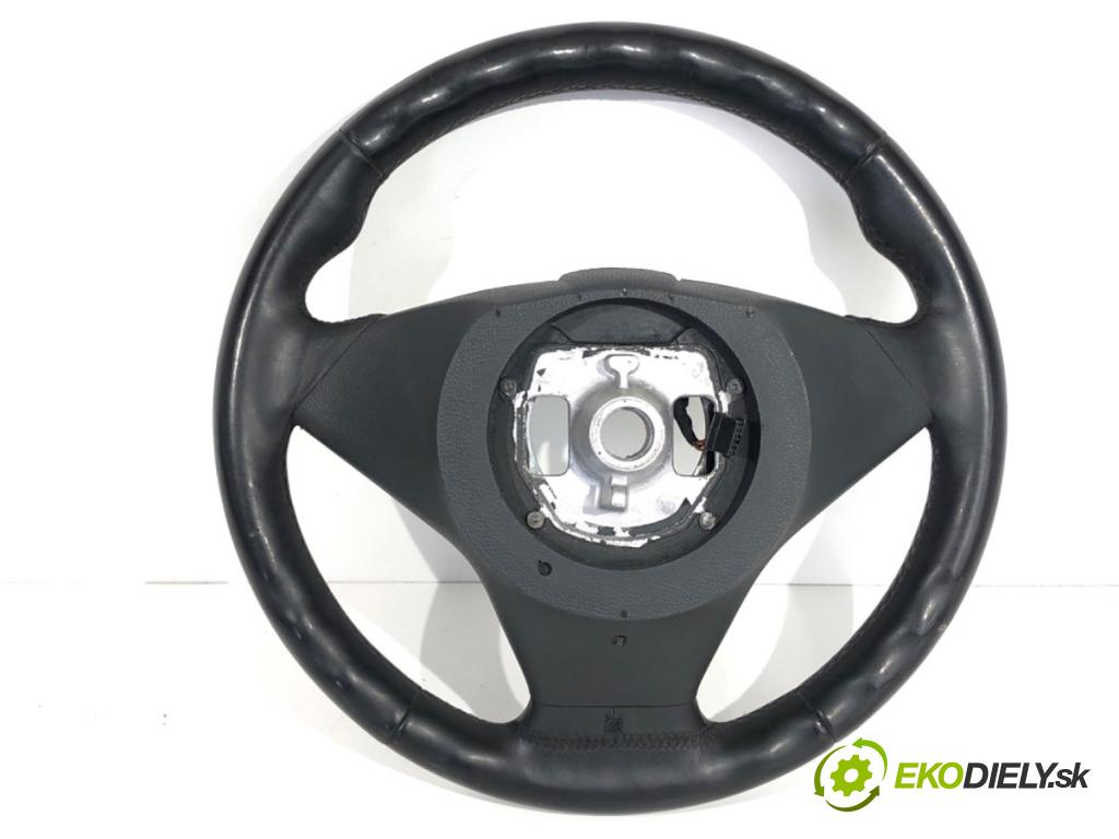 BMW E60 sedan 2008 200 kW 530 i 2996 volant M-BALÍČEK