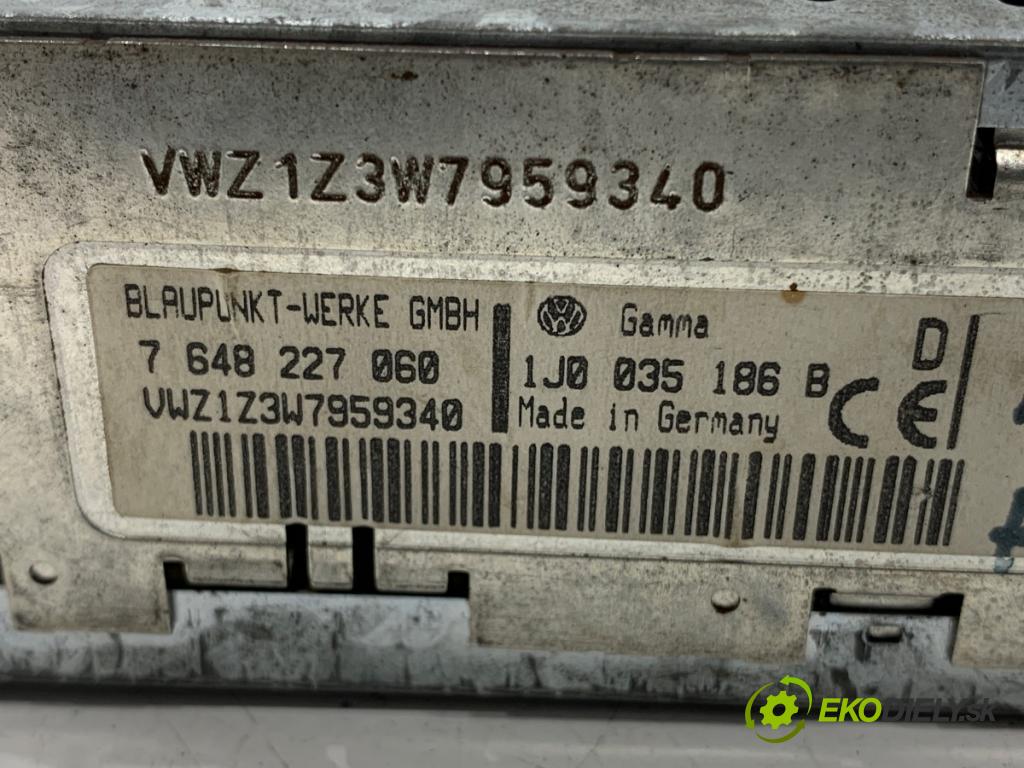 VW PASSAT B5 FL sedan 2002 96 kW 1.9 TDI 1896 RADIO 1J0035186B (Audio zariadenie)