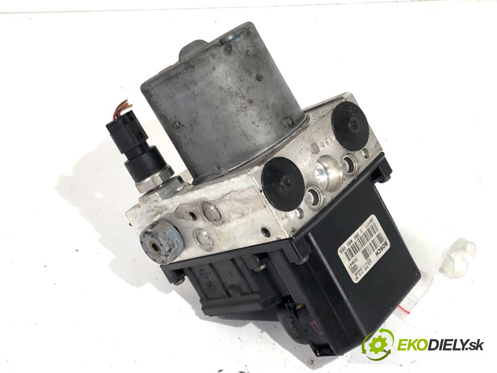 VW PASSAT B5 FL sedan 2002 96 kW 1.9 TDI 1896 Pumpa ABS 4B0614517G (Pumpa ABS)