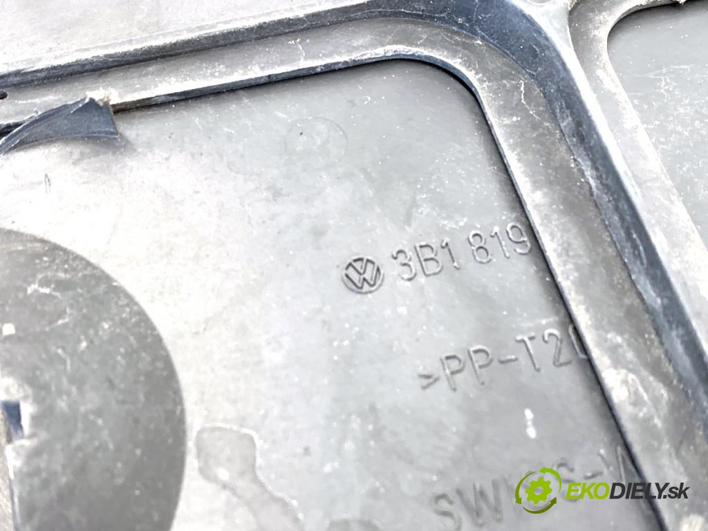 VW PASSAT B5 FL sedan 2002 96 kW 1.9 TDI 1896 Torpédo, plast pod čelné okno  (Torpédo (plast pod čelným sklom))