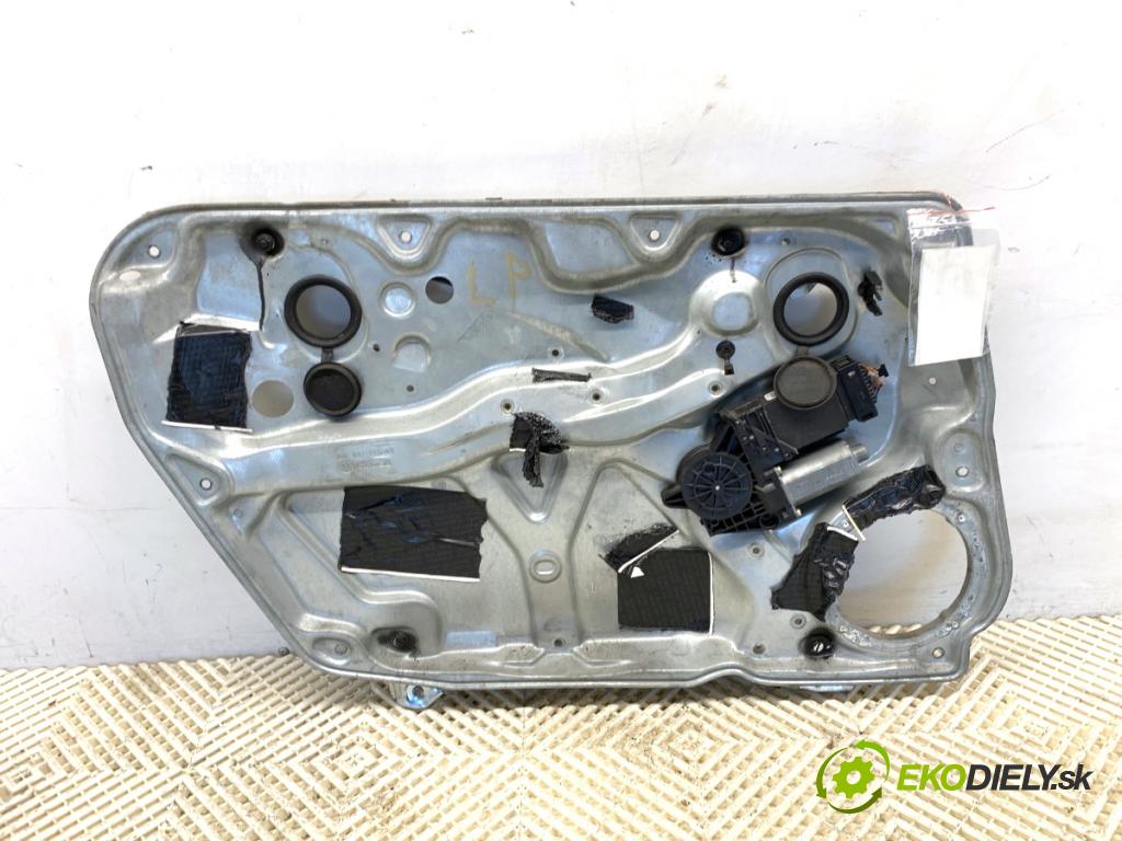 VW PASSAT B5 FL sedan 2002 96 kW 1.9 TDI 1896 mechanismus okna levý přední část 3B4837755D
