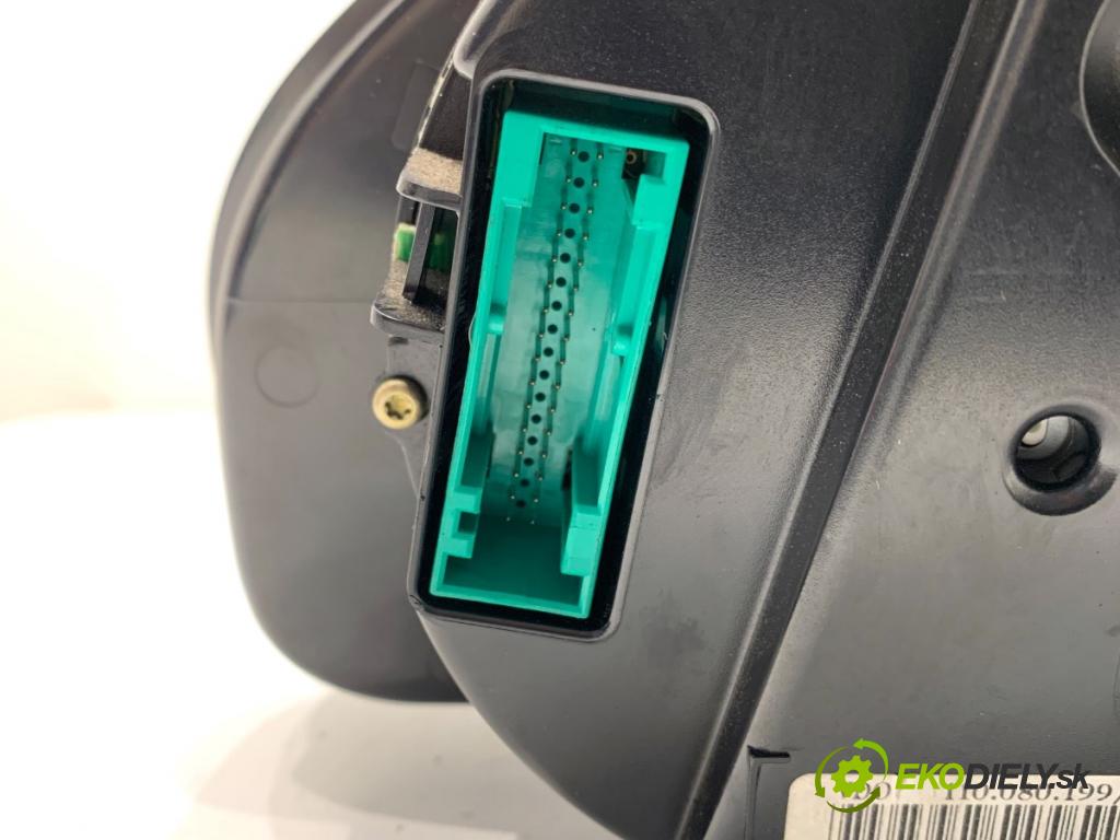 VW PASSAT B5 FL sedan 2002 96 kW 1.9 TDI 1896 Prístrojovka 3B0920849A (Prístrojová doska)