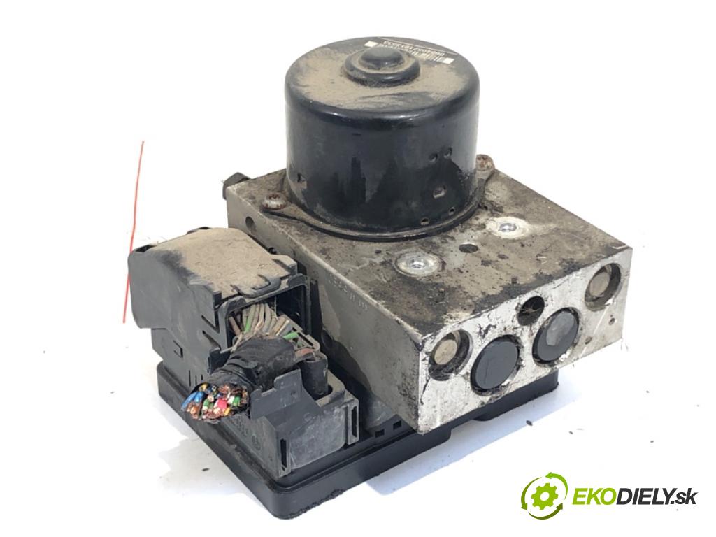 VOLVO S60 I sedan 2001 125 kW 2.4 2435 Pumpa ABS P08671225 (Pumpa ABS)