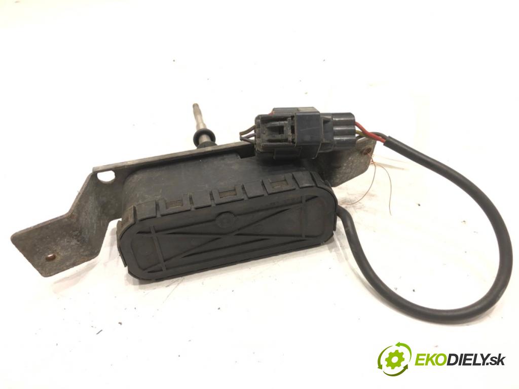 VOLVO S60 I sedan 2001 125 kW 2.4 2435 mechanismus stěračů levý přední část světla 8620959