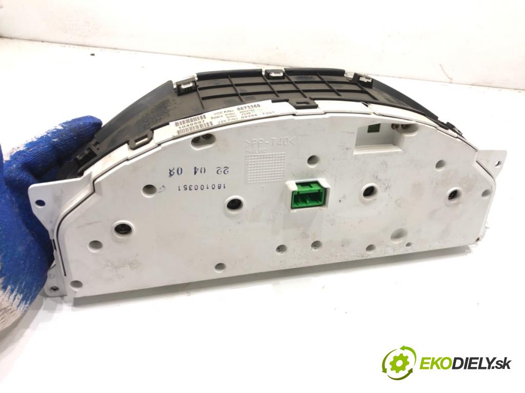 VOLVO S60 I sedan 2001 125 kW 2.4 2435 Prístrojovka 8673259 (Prístrojová doska)