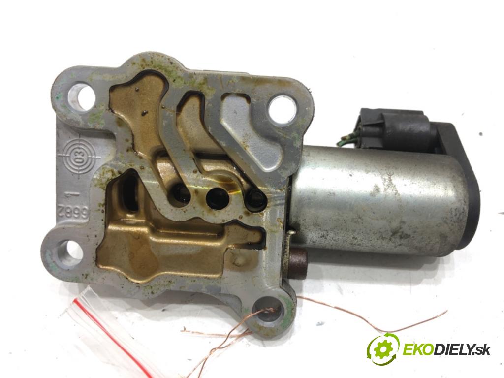 VOLVO S60 I sedan 2001 125 kW 2.4 2435 Snímač variabilný fázy 8670422 (Snímač)