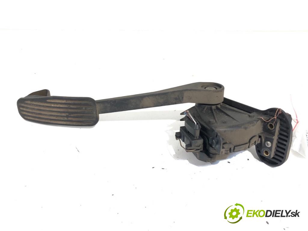 VOLVO S60 I sedan 2001 125 kW 2.4 2435 potenciometr plynového pedálu 30666659 (Potenciometr plynového pedálu)