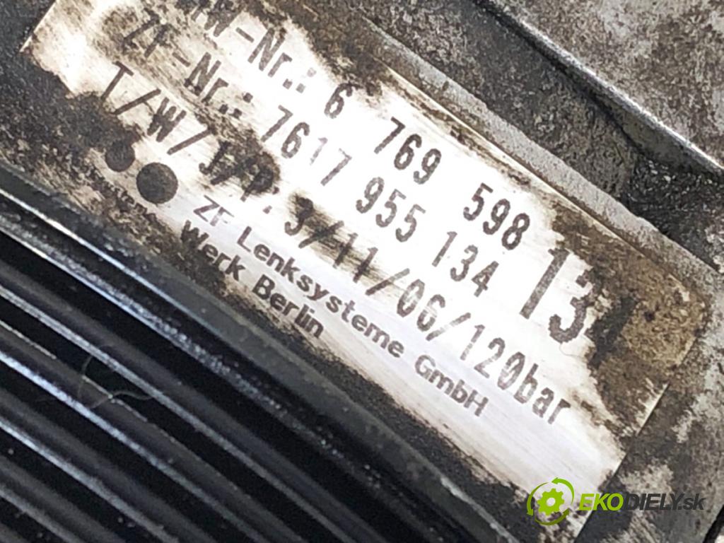 BMW E90 sedan 2006 95 kW 318 i 1995 Pumpa servočerpadlo 6769598 (Servočerpadlo)