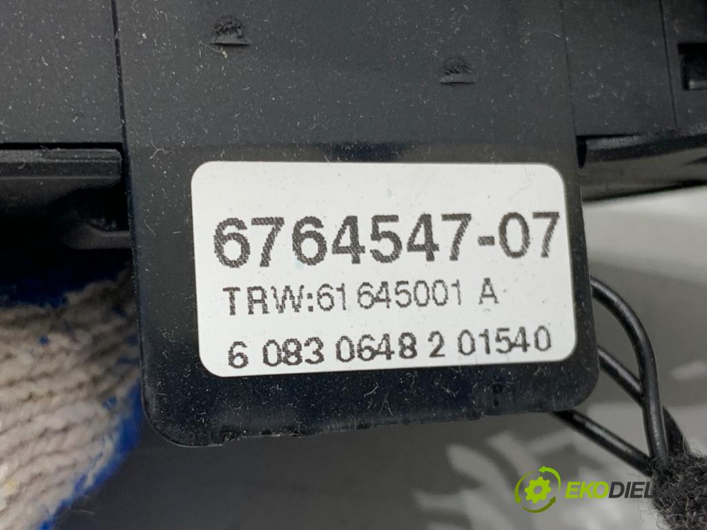 BMW E90 sedan 2006 95 kW 318 i 1995 SPÍNAČE: volantu 6764547