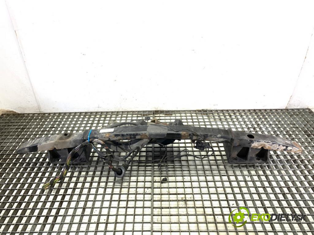 BMW E90 sedan 2006 95 kW 318 i 1995 Hák tažné zařízení 6773725 (Tažné zařízení)