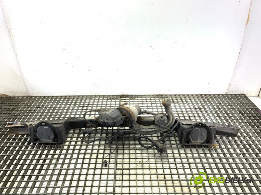 BMW E90 sedan 2006 95 kW 318 i 1995 Hák tažné zařízení 6773725 (Tažné zařízení)