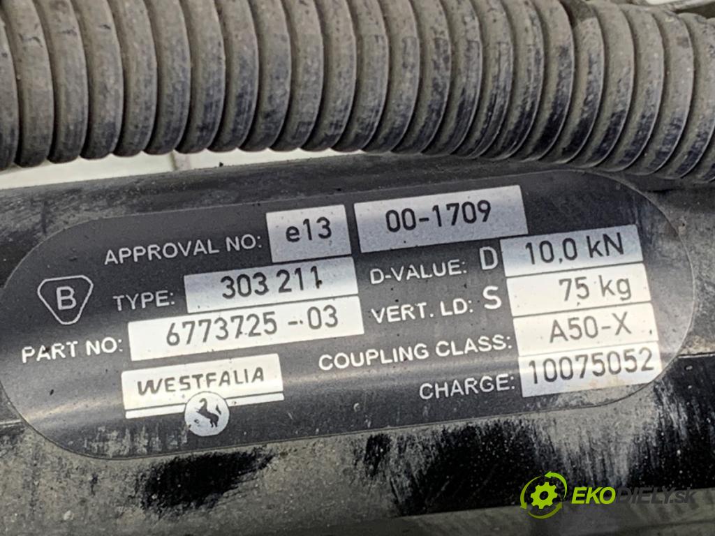BMW E90 sedan 2006 95 kW 318 i 1995 Hák ťažné zariadenie 6773725 (Ťažné zariadenie)