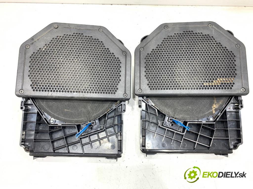 BMW E90 sedan 2006 95 kW 318 i 1995 reproduktory 6970929
