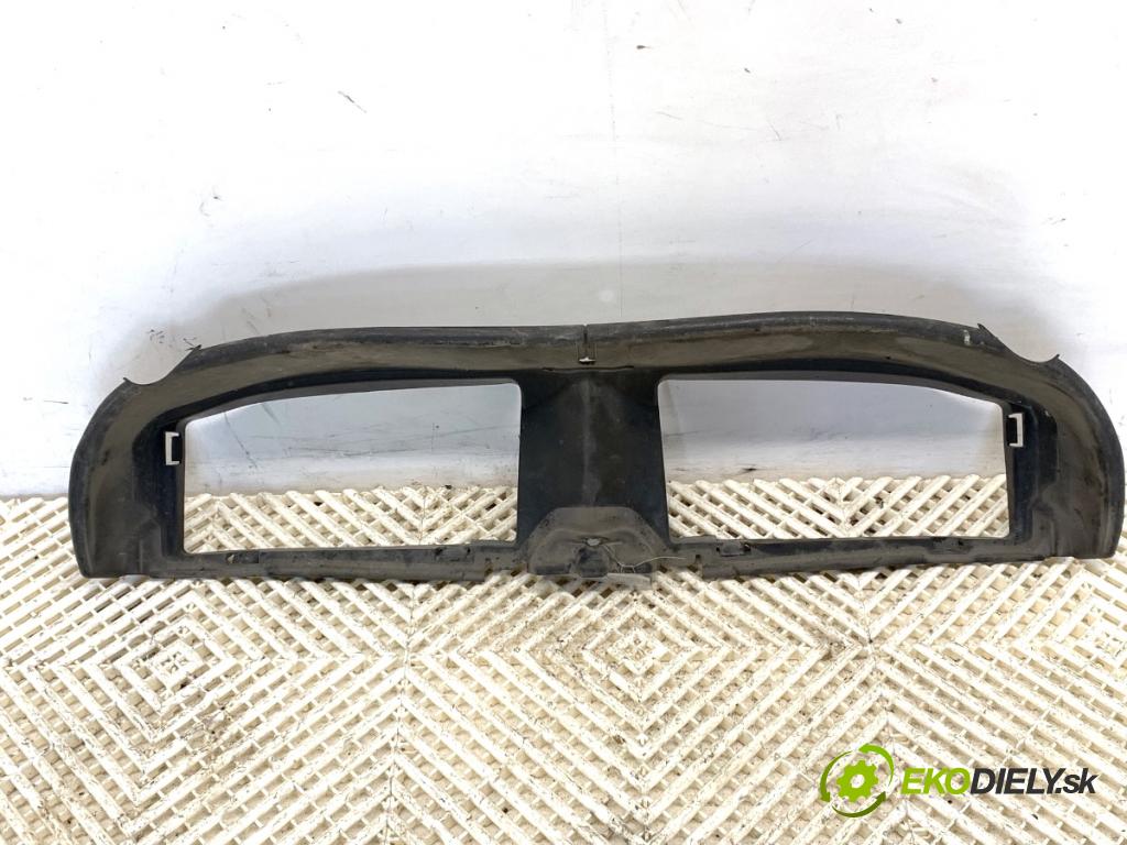 BMW E90 sedan 2006 95 kW 318 i 1995 volant vzduchu 7134099