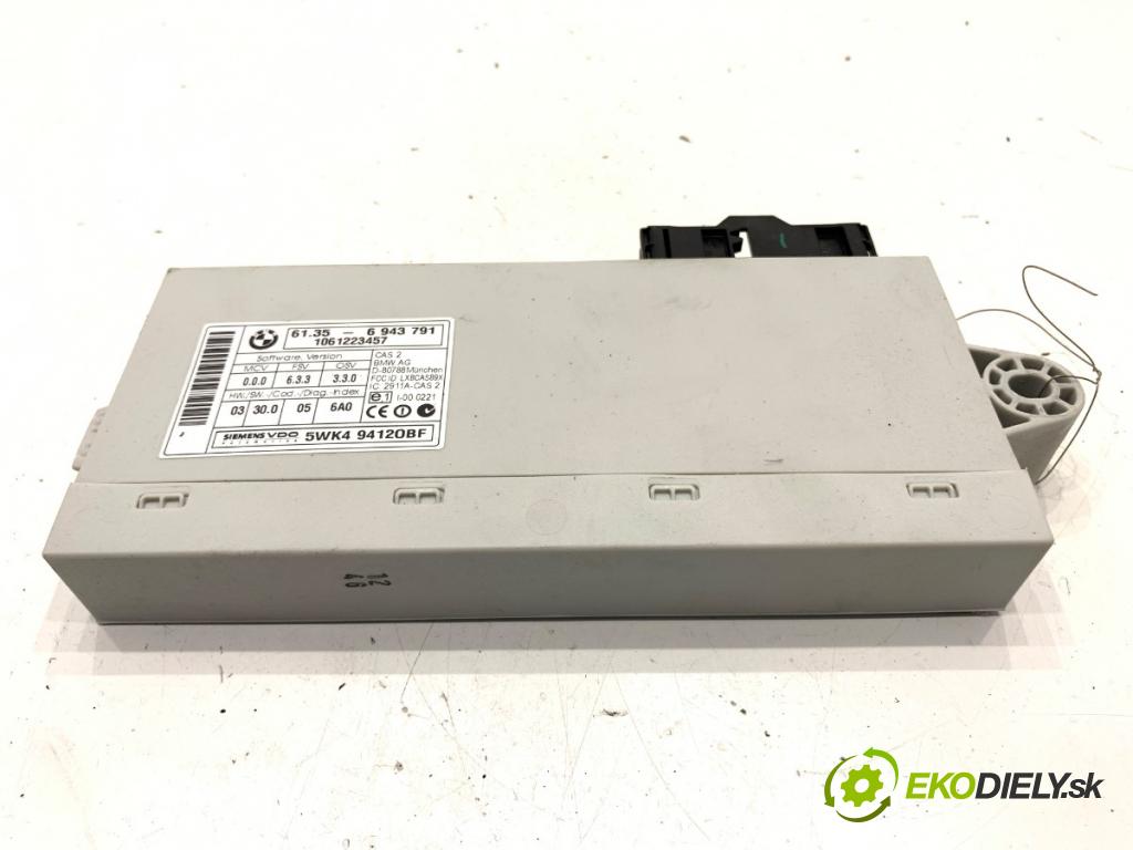 BMW E90 sedan 2006 95 kW 318 i 1995 modul CAS 6943791