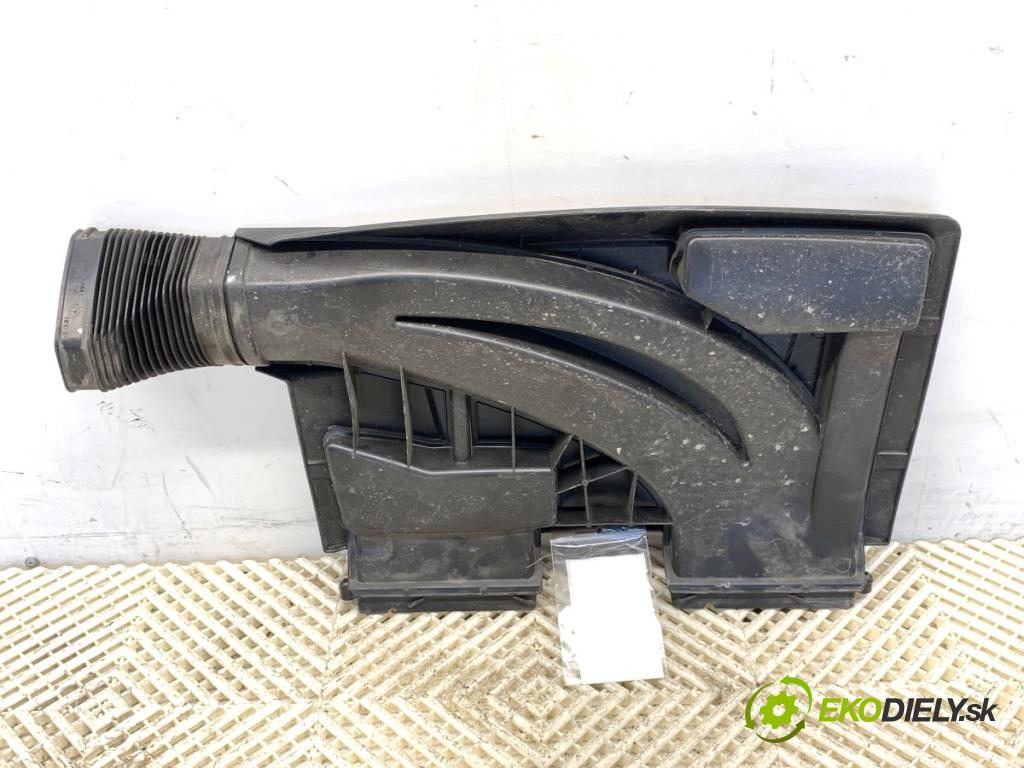 BMW E90 sedan 2006 95 kW 318 i 1995 volant vzduchu 7560918