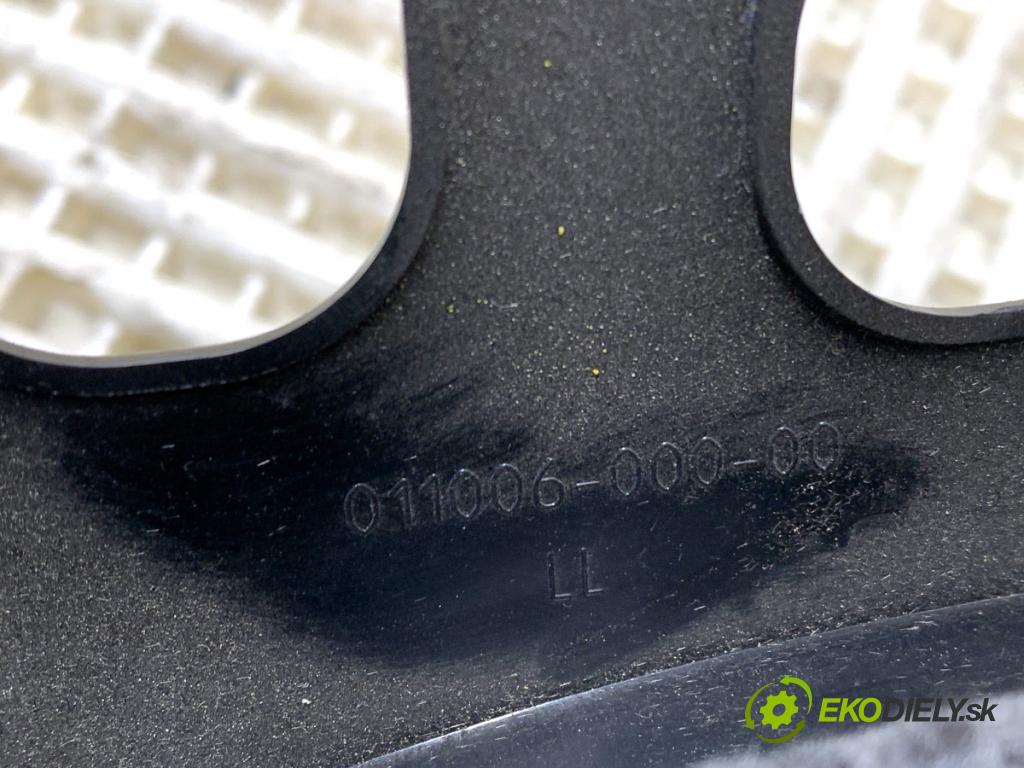 AUDI Q5 8R SUV 2009 125 kW 2.0 TDI quattro 1968 Priehradka, kastlík spolujazdca (Priehradka (kastlík))