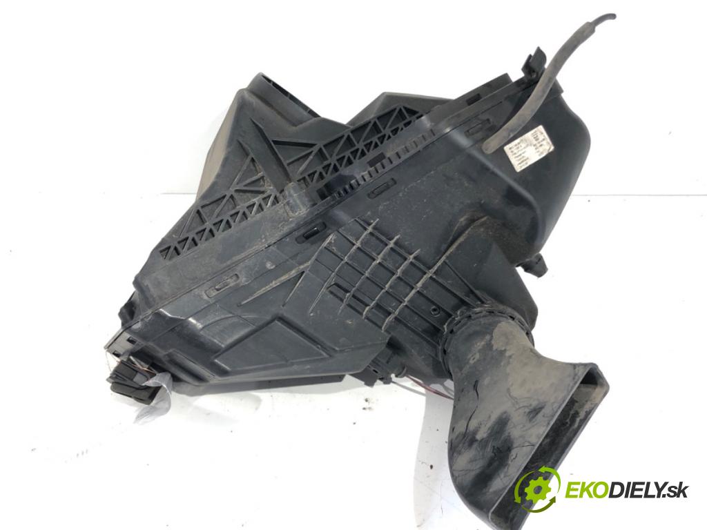 AUDI Q5 8R SUV 2009 125 kW 2.0 TDI quattro 1968 Obal filtra vzduchu 8K0133835AD (Obal vzduchového filtra)