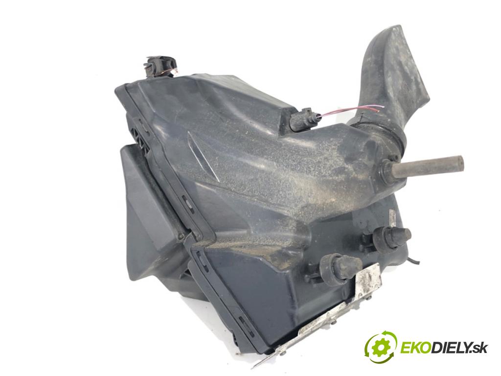 AUDI Q5 8R SUV 2009 125 kW 2.0 TDI quattro 1968 Obal filtra vzduchu 8K0133835AD (Obal vzduchového filtra)