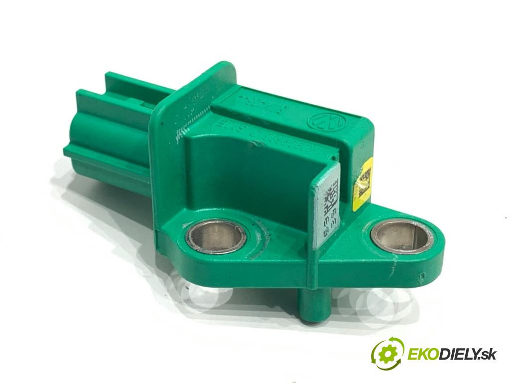 AUDI Q5 8R SUV 2009 125 kW 2.0 TDI quattro 1968 Snímač nárazu 1K0909606C (Snímač nárazu)