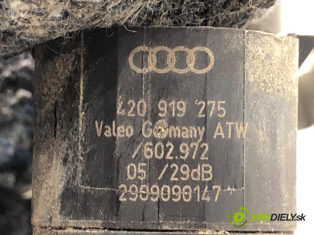 AUDI Q5 8R SUV 2009 125 kW 2.0 TDI quattro 1968 káblovačka PDC zadní část snímač senzor 420919275 8R0971104AL