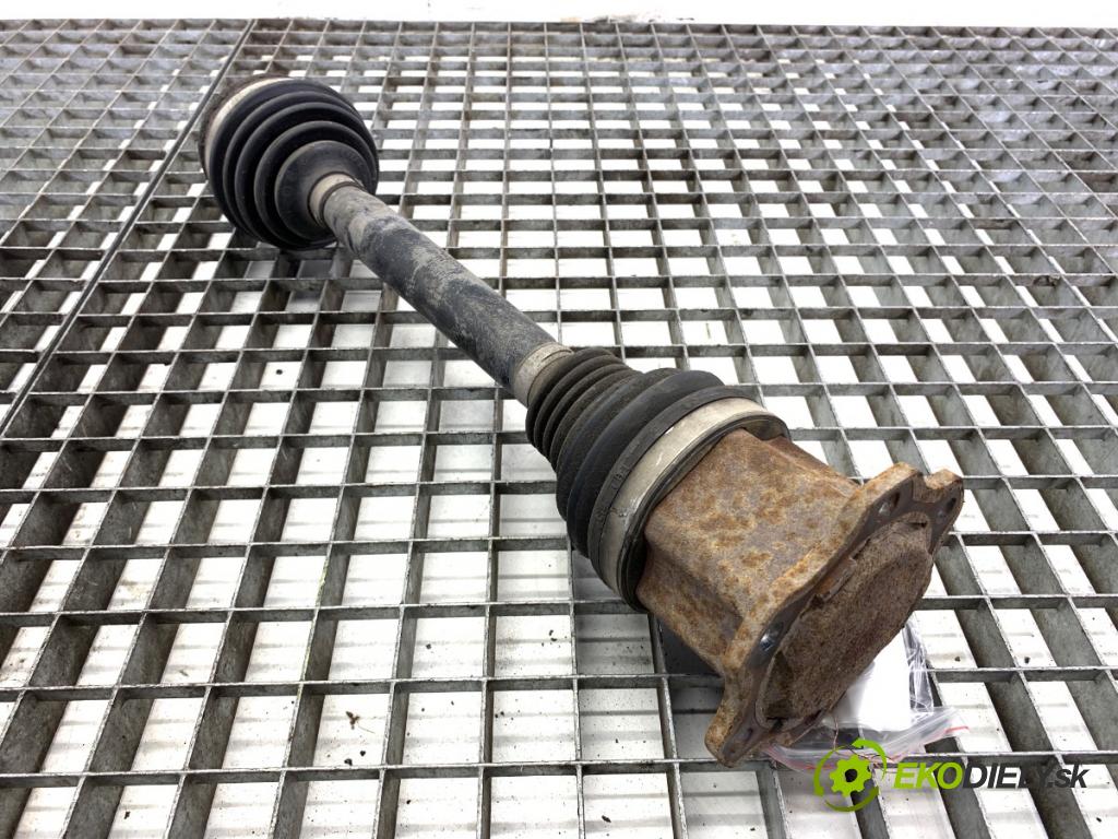 AUDI A4 B8 sedan 2012 155 kW 2.0 TFSI 1984 Poloos pravy predný 8K0407271P