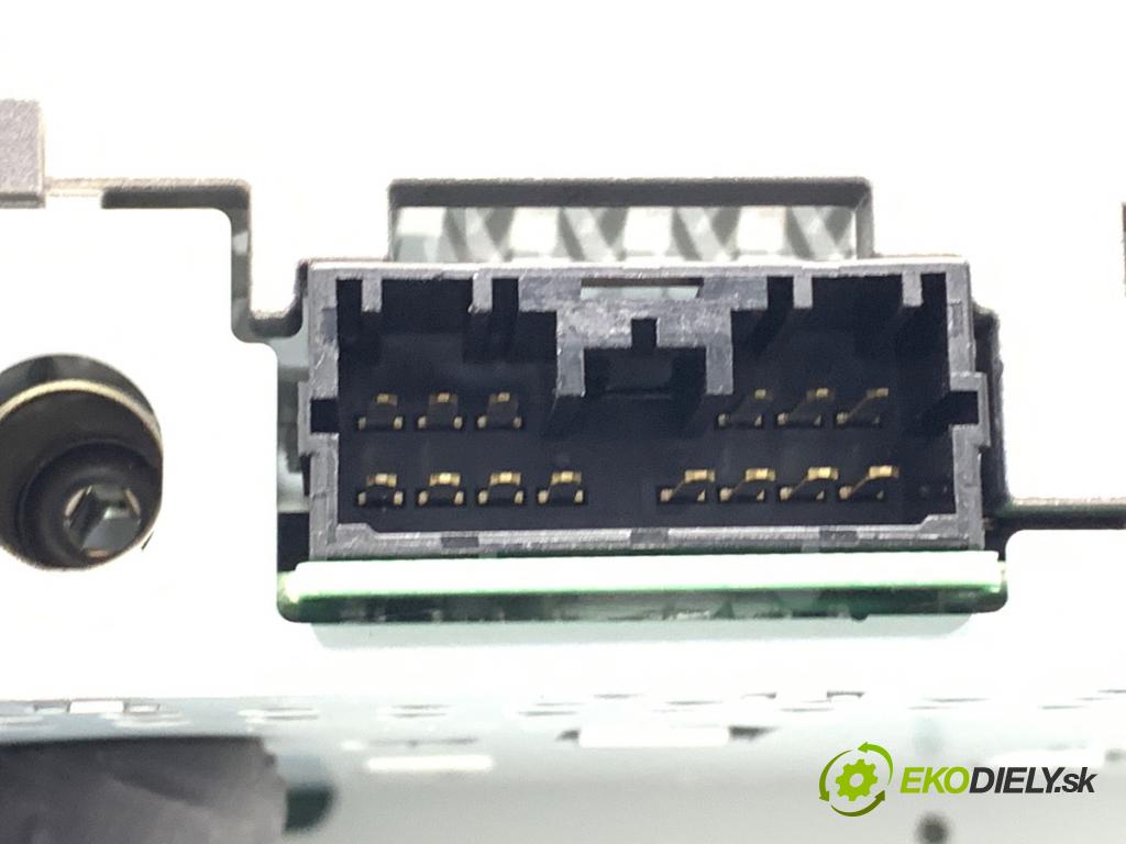 MITSUBISHI COLT VI liftback 2012 70 kW 1.3 1332 RADIO 8701A239 (Audio zariadenie)