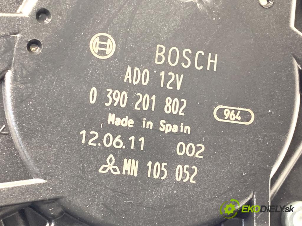 MITSUBISHI COLT VI liftback 2012 70 kW 1.3 1332 motor stěračů zadní část 0390201802