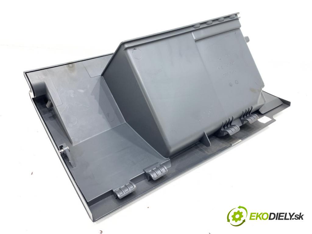 MITSUBISHI COLT VI liftback 2012 70 kW 1.3 1332 Priehradka, kastlík spolujazdca  (Priehradka (kastlík))