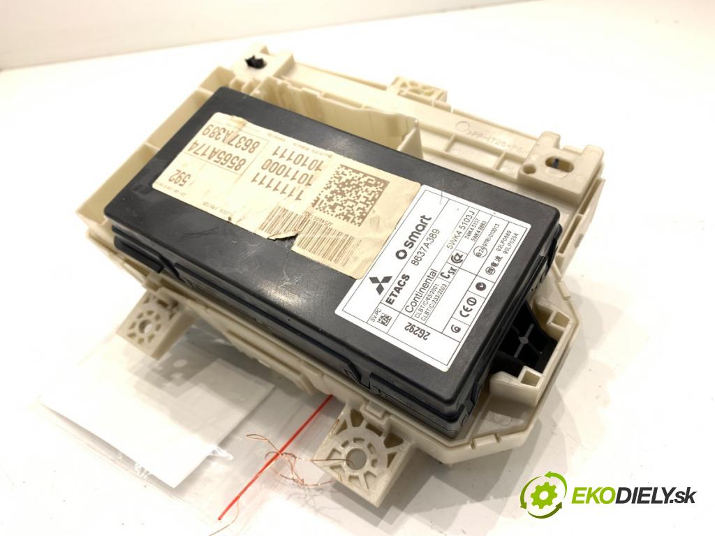 MITSUBISHI COLT VI liftback 2012 70 kW 1.3 1332 modul BSI 8637A389 (Pojistková skříňka)