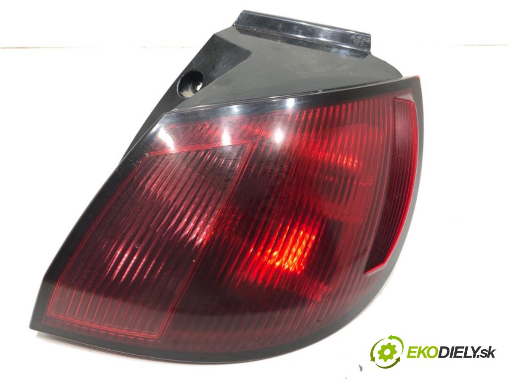 MITSUBISHI COLT VI liftback 2012 70 kW 1.3 1332 světlo pravý zadní část MR957366