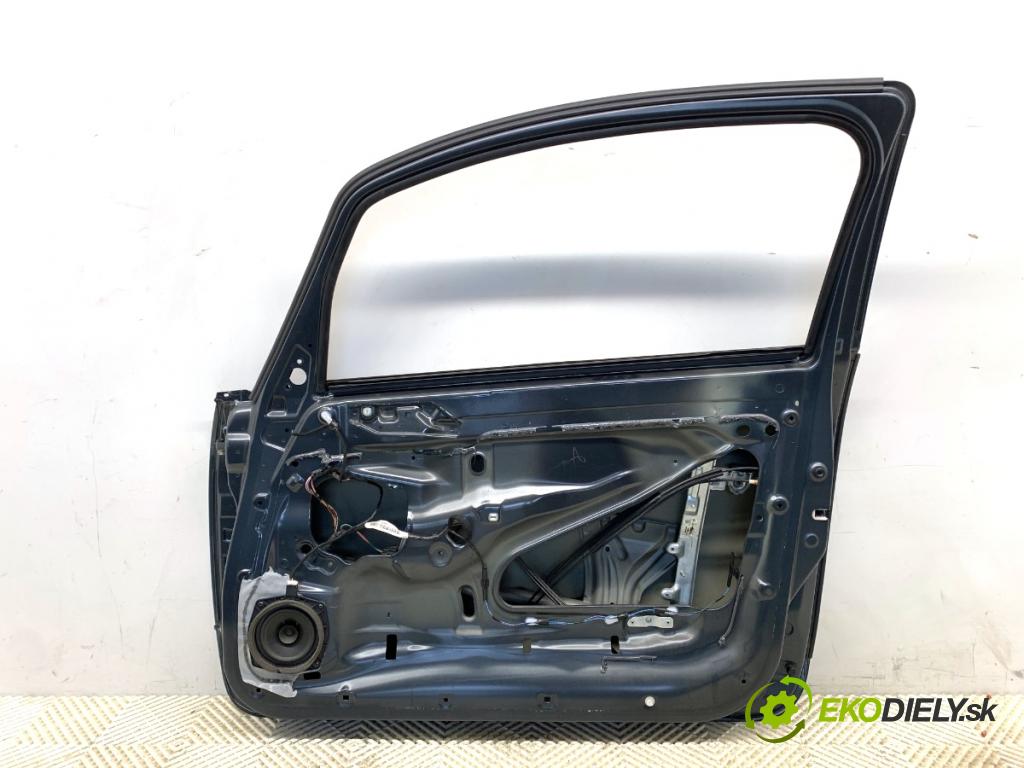 MITSUBISHI COLT VI liftback 2012 70 kW 1.3 1332 dveře pravý přední část