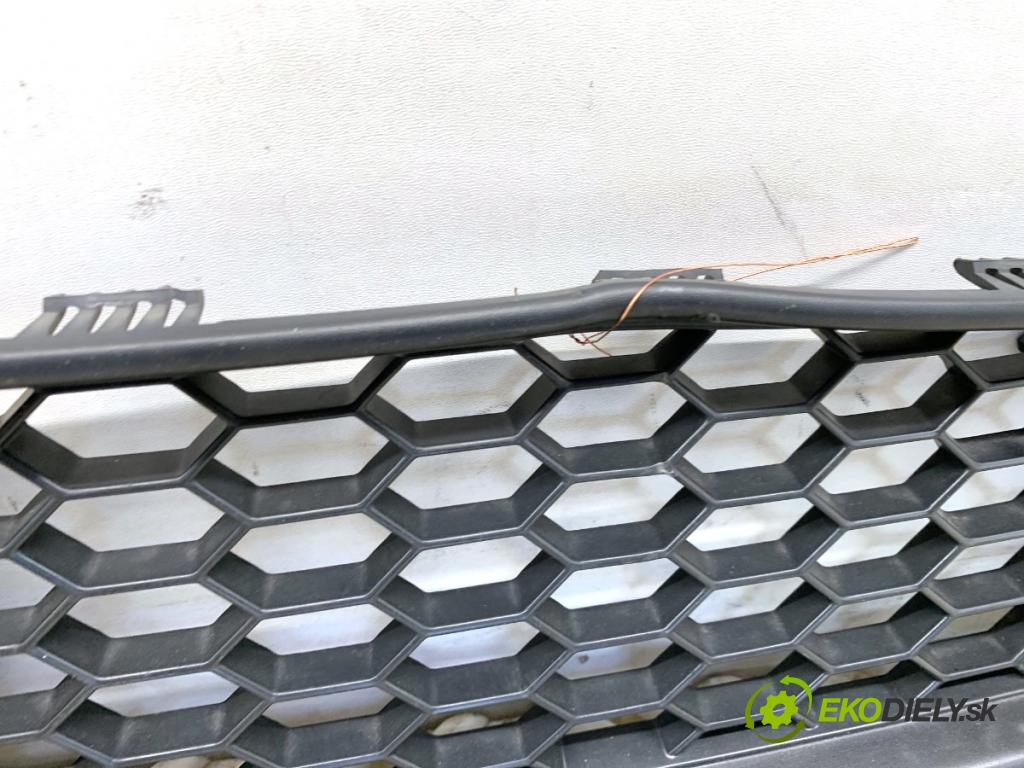 MITSUBISHI COLT VI liftback 2012 70 kW 1.3 1332 Mriežka maska 7450A457 (Mriežka predná (maska chladiča))