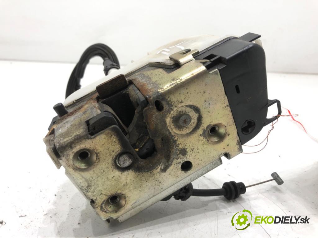 CITROEN C3 I liftback 2003 80 kW 1.6 16V 1587 zámok dveře pravý zadní část 