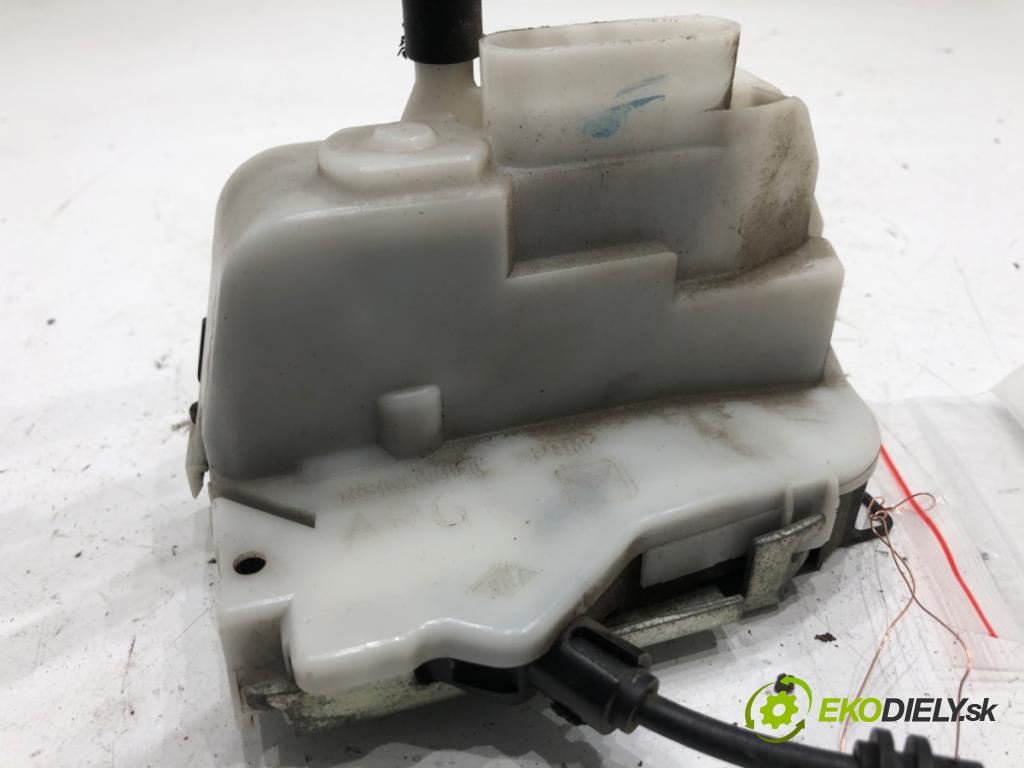 CITROEN C3 I liftback 2003 80 kW 1.6 16V 1587 zámok dveře levý zadní část