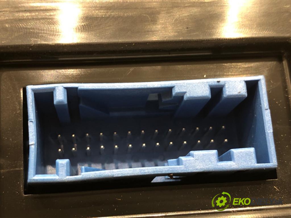 CITROEN C3 I liftback 2003 80 kW 1.6 16V 1587 Panel ovládania kúrenia 96377774XT (Prepínacie páčky pod volantom)