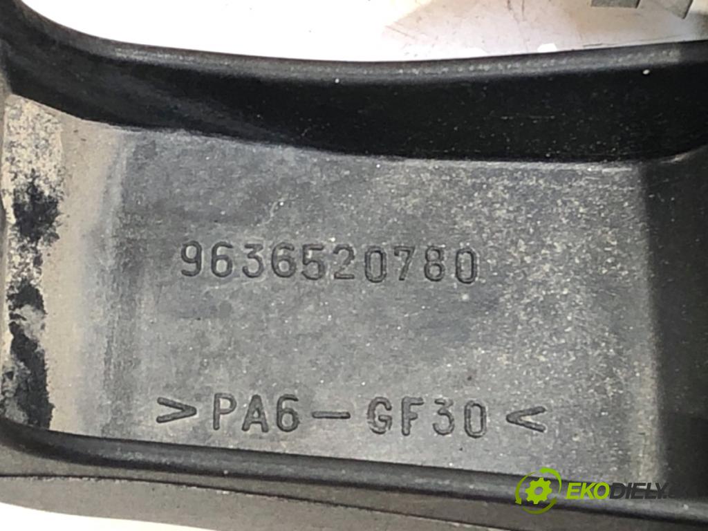 CITROEN C3 I liftback 2003 80 kW 1.6 16V 1587 Lišta vstrekovacia 9636520780 (Vstrekovacia lišta)