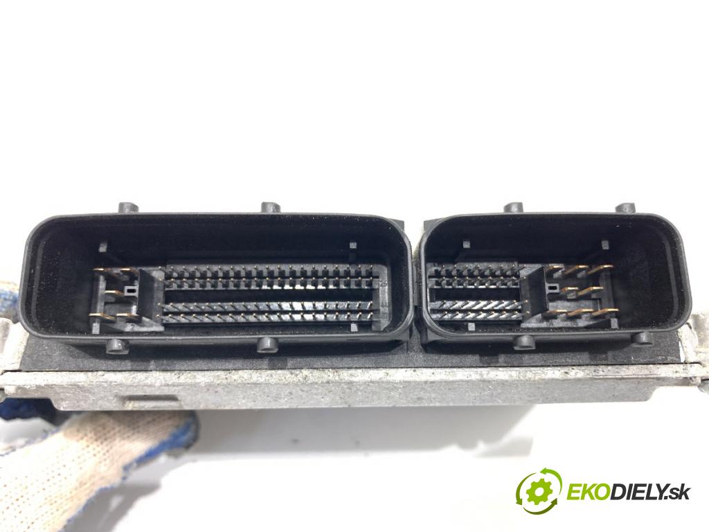 SEAT LEON II liftback 2007 75 kW 1.6 1595 riadiaca jednotka Motor 06A906033FF (Riadiaca jednotka)