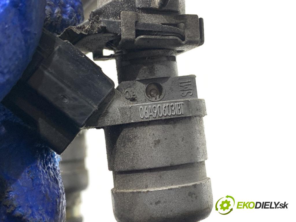 SEAT LEON II liftback 2007 75 kW 1.6 1595 Lišta vstrekovacia 06A906031BT (Vstrekovacia lišta)