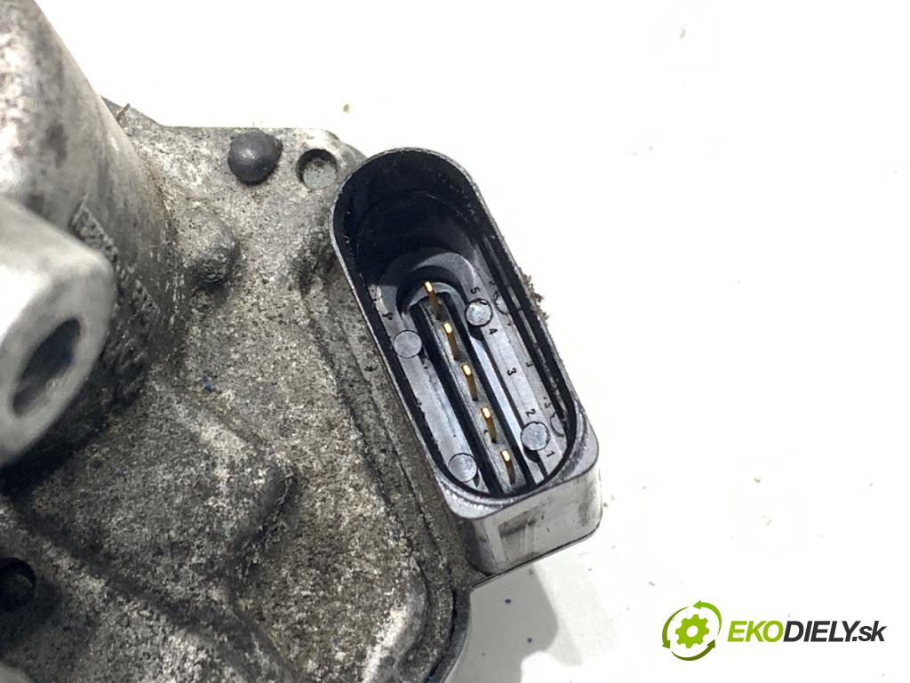 AUDI Q5 8R SUV 2009 125 kW 2.0 TDI quattro 1968 Škrtiaca klapka 03L128063E (Škrtiaca klapka)