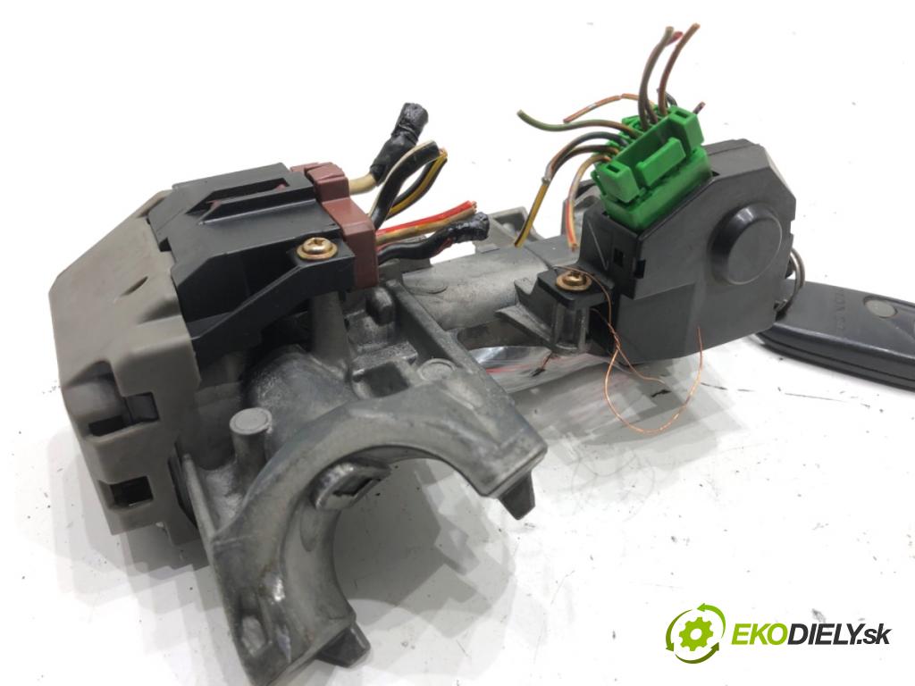 HONDA CIVIC VII liftback 2004 66 kW 1.4 iS (EP1) 1396 spinačka  (Spínacia skrinka)