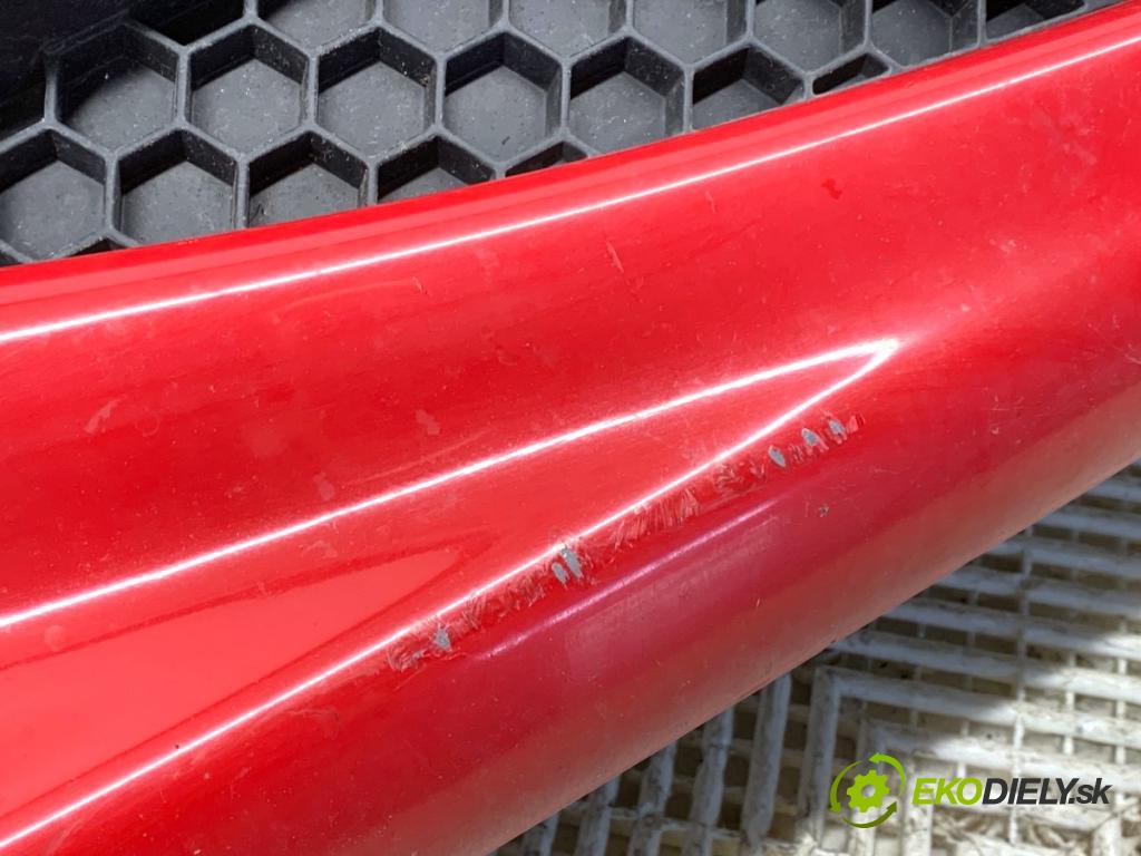 PEUGEOT 107 liftback 2006 50 kW 1.0 998 nárazník přední část  (Klika dveří ostatní)