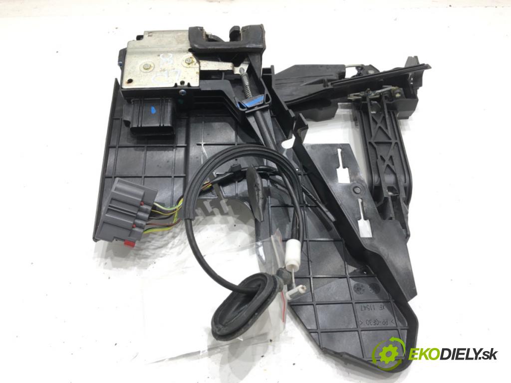 FORD FUSION Kombi 2008 59 kW 1.4 1388 zámok dveře levý přední část 2N11N219A65ABH