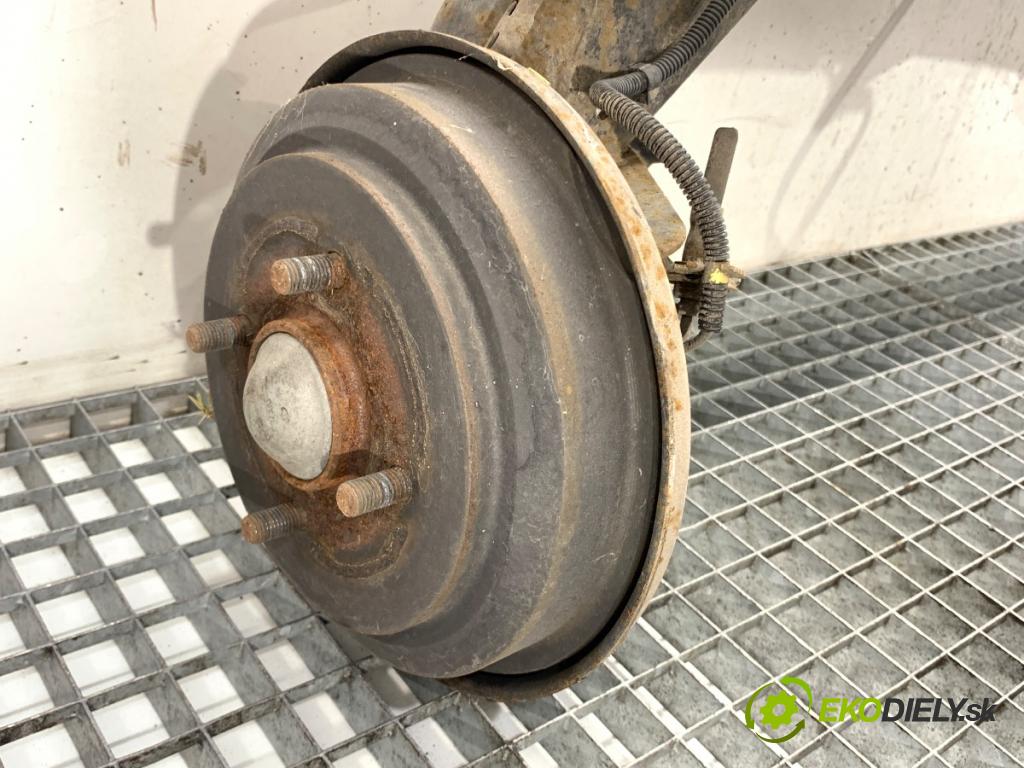 FORD FUSION Kombi 2008 59 kW 1.4 1388 výztuha zadní část