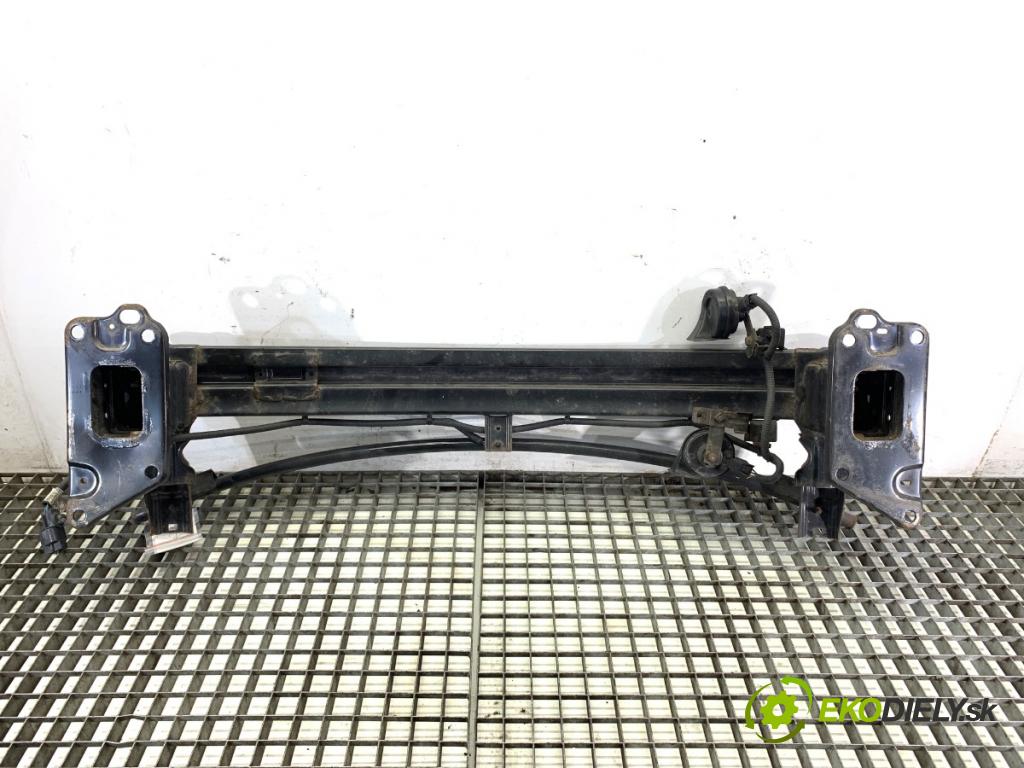 KIA CARENS IV nadwozie wielkoprzestrzenne (MPV) 2014 100 kW 1.7 CRDi 1685 výztuha nárazníka přední část 86530-A4000 (Přední výztuha)