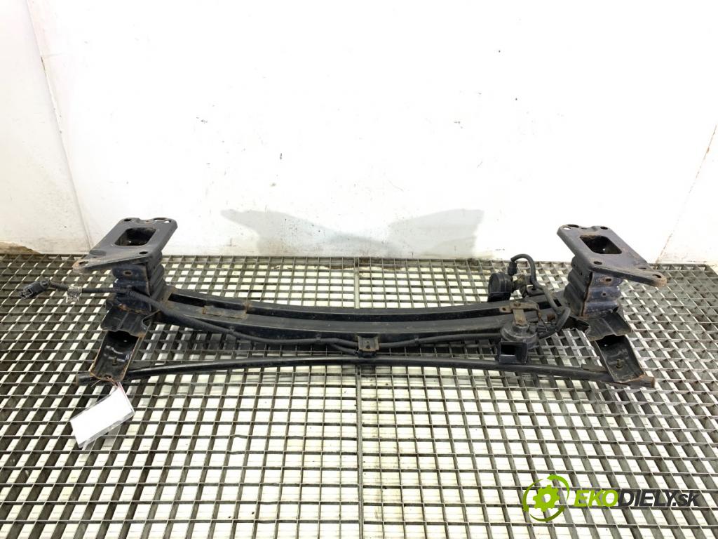 KIA CARENS IV nadwozie wielkoprzestrzenne (MPV) 2014 100 kW 1.7 CRDi 1685 výztuha nárazníka přední část 86530-A4000 (Přední výztuha)