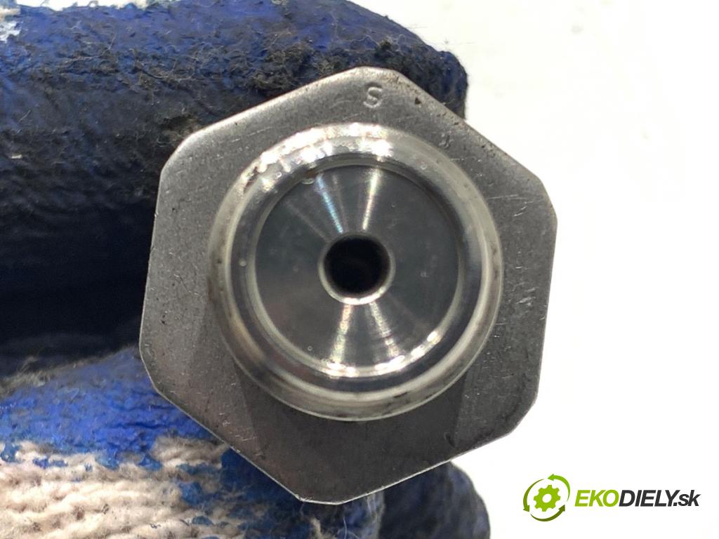 KIA CARENS IV nadwozie wielkoprzestrzenne (MPV) 2014 100 kW 1.7 CRDi 1685 Snímač tlaku paliva  (Snímač)