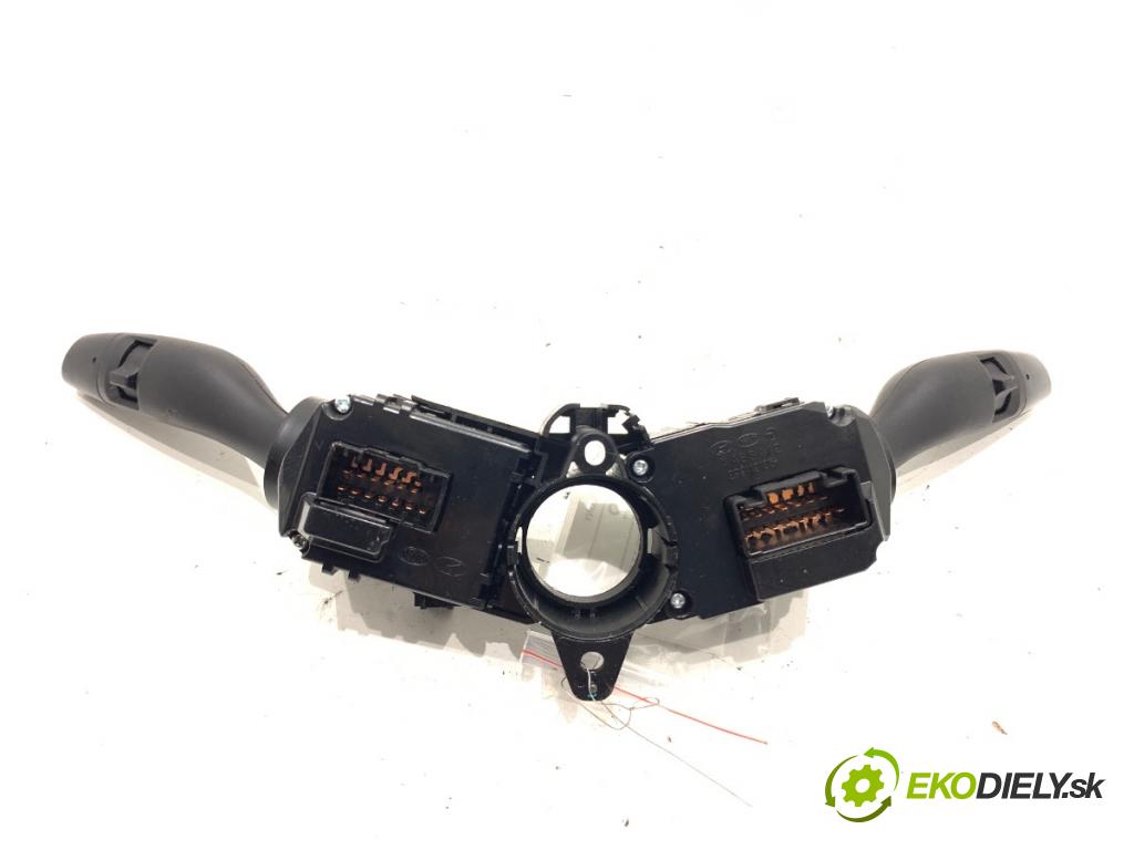 KIA CARENS IV nadwozie wielkoprzestrzenne (MPV) 2014 100 kW 1.7 CRDi 1685 Prepínač kombinovaný 299119105 (Prepínacie páčky pod volantom)